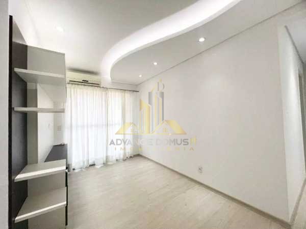 Apartamento à venda com 3 quartos, 53m² - Foto 1