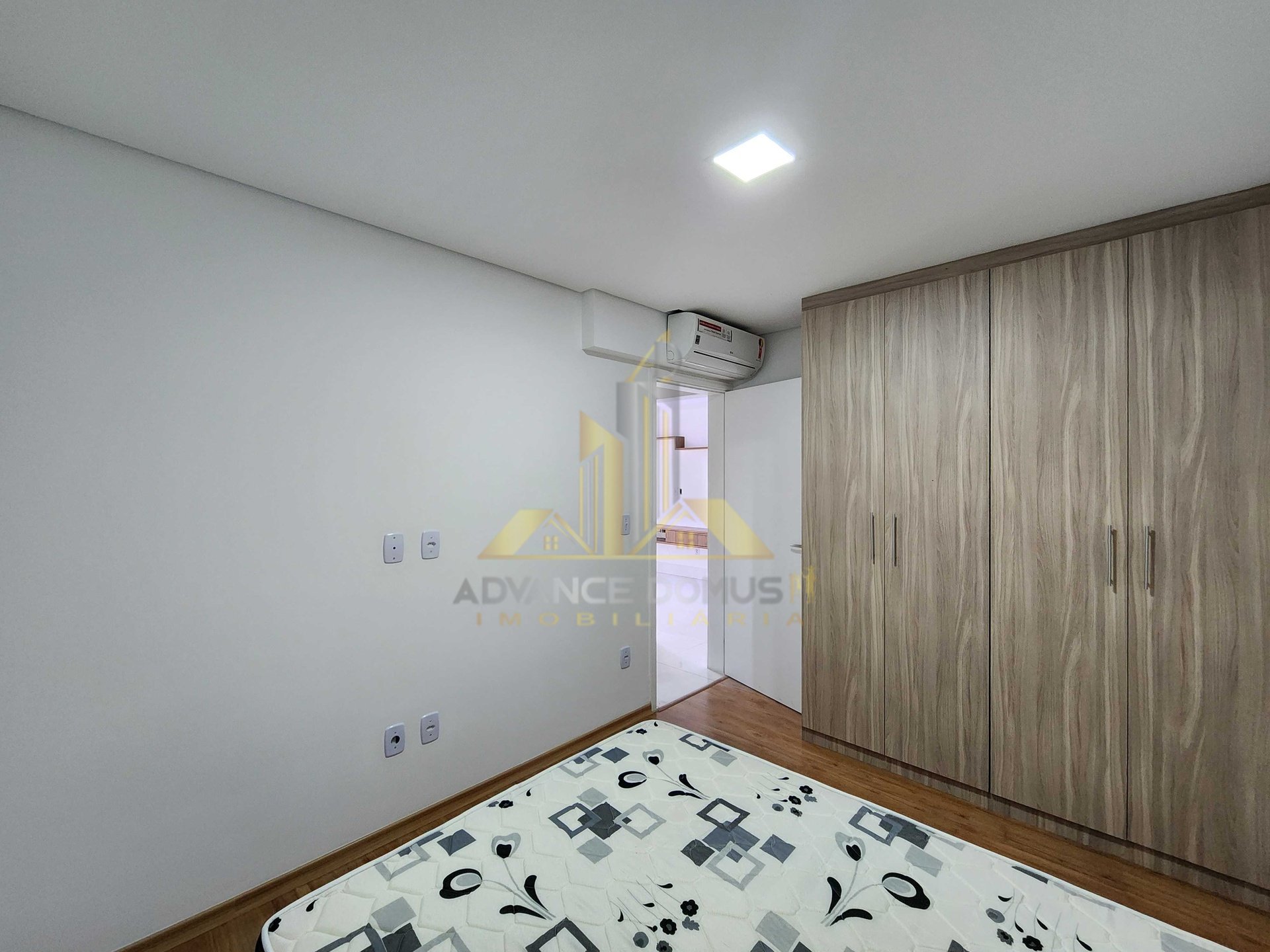 Apartamento à venda com 2 quartos, 54m² - Foto 9