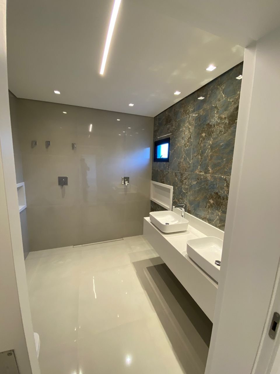 Casa de Condomínio à venda com 3 quartos, 237m² - Foto 10