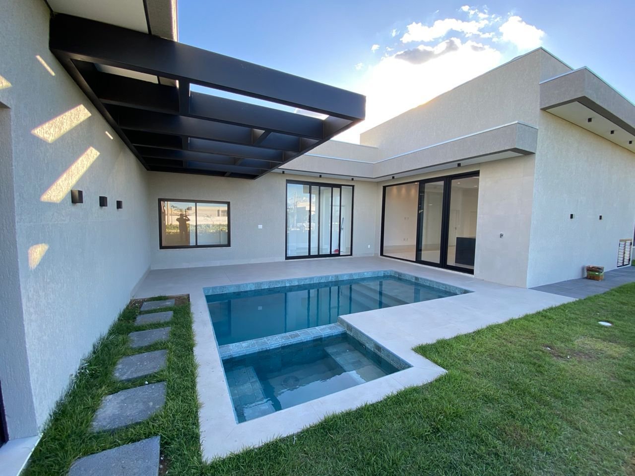 Casa de Condomínio à venda com 3 quartos, 237m² - Foto 24