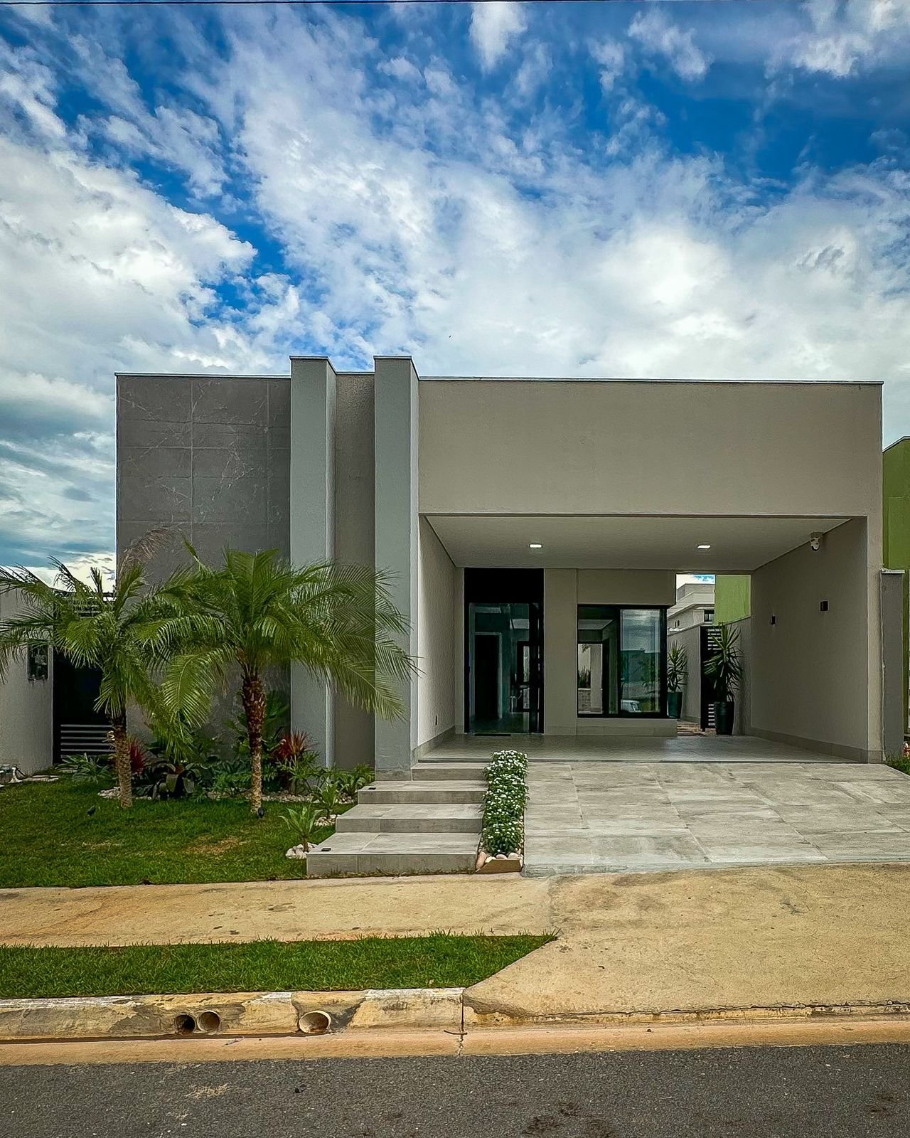 Casa de Condomínio à venda com 3 quartos, 140m² - Foto 1