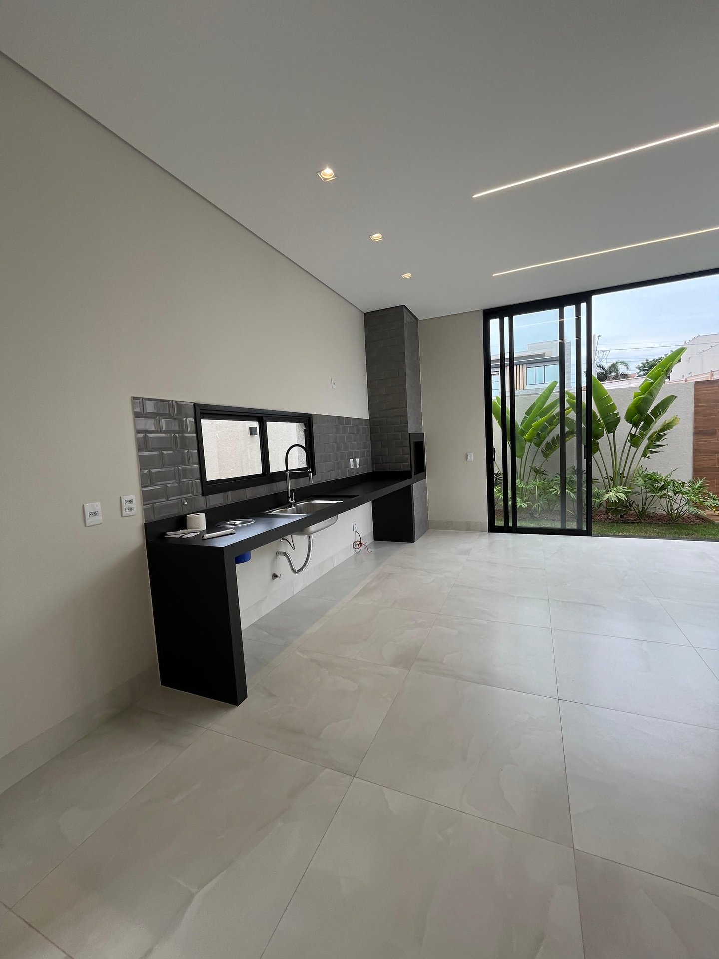 Casa de Condomínio à venda com 3 quartos, 214m² - Foto 8