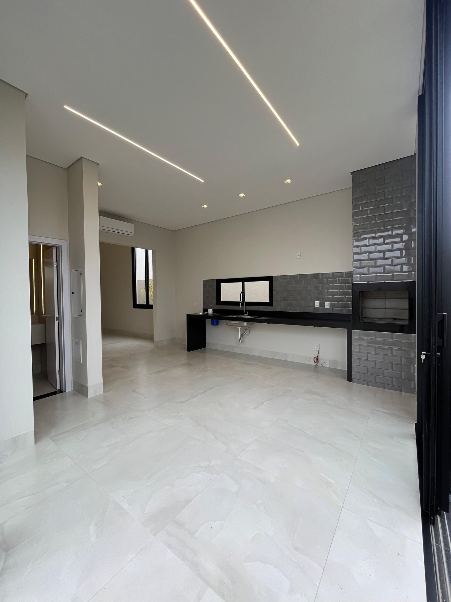 Casa de Condomínio à venda com 3 quartos, 214m² - Foto 10