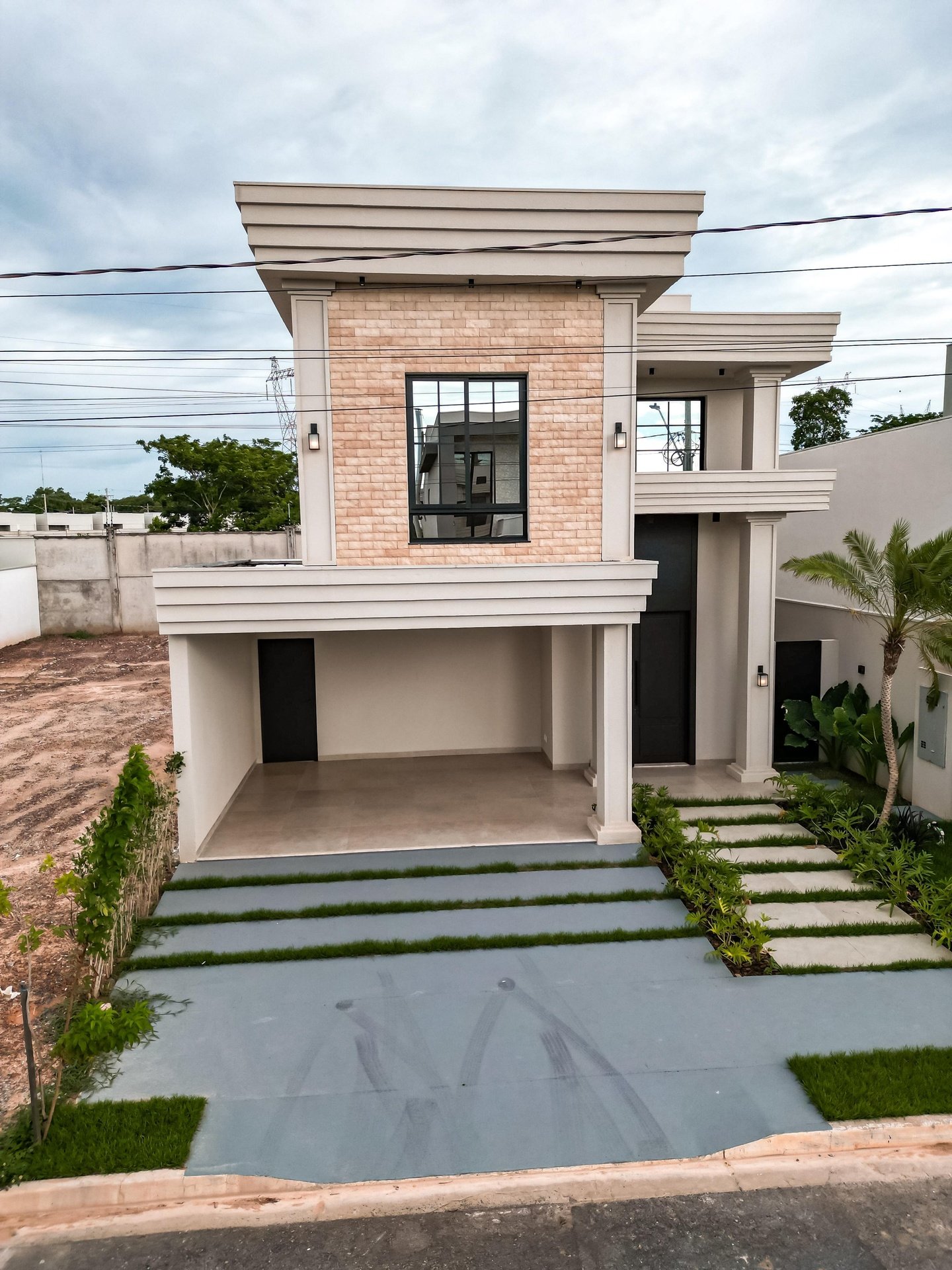 Casa de Condomínio à venda com 3 quartos, 214m² - Foto 1