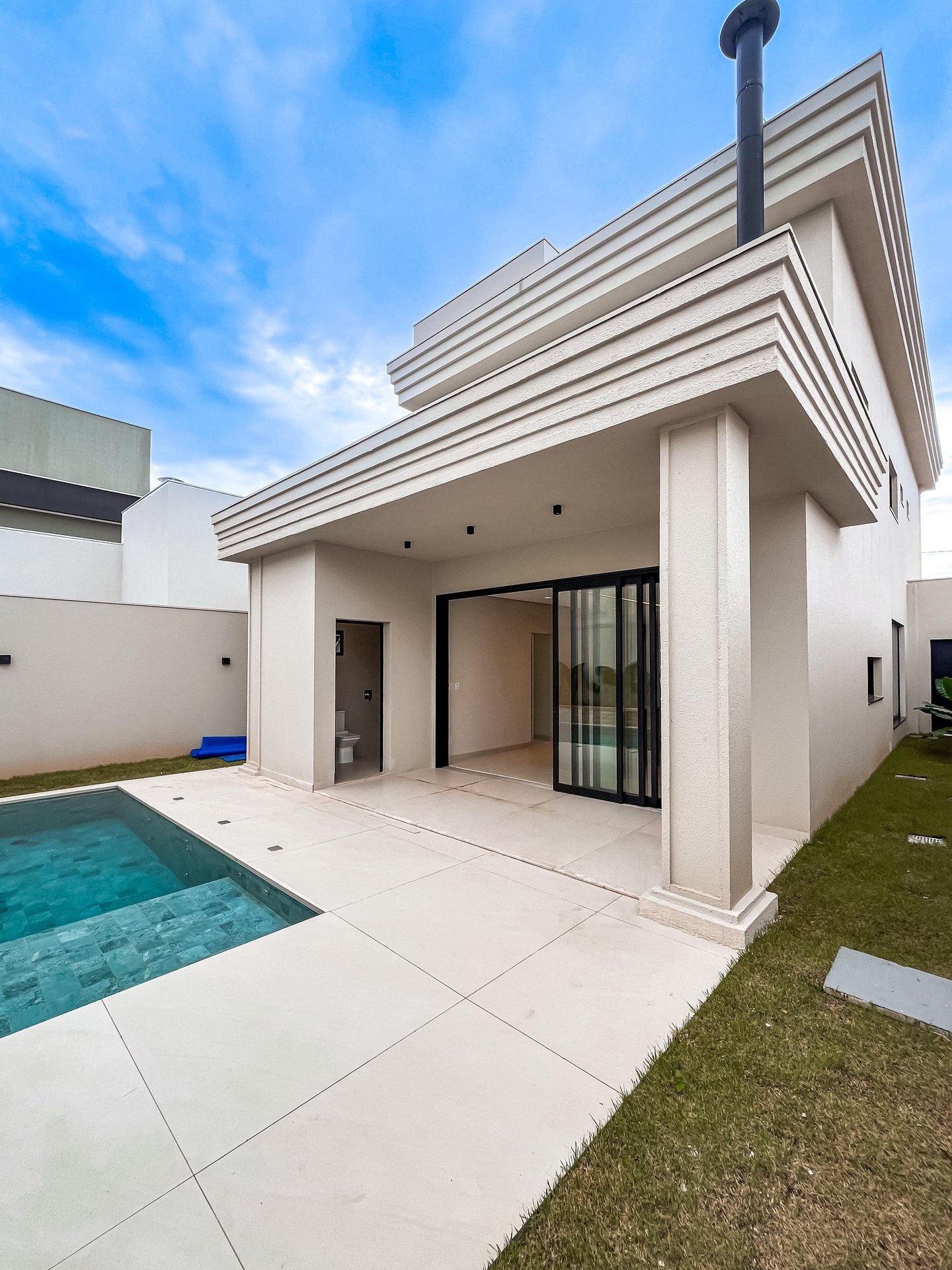 Casa de Condomínio à venda com 3 quartos, 214m² - Foto 5