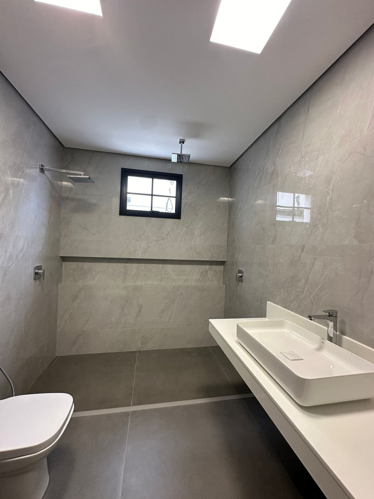 Casa de Condomínio à venda com 4 quartos, 420m² - Foto 16