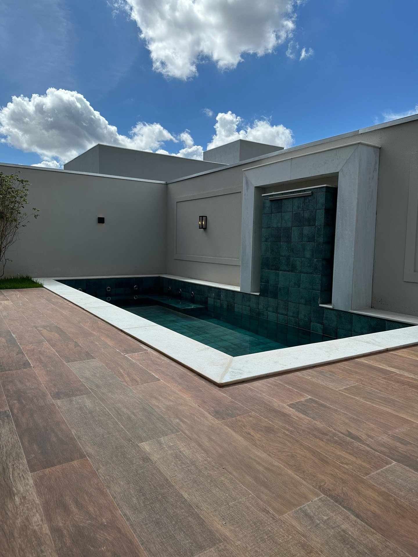 Casa à venda com 4 quartos, 274m² - Foto 2