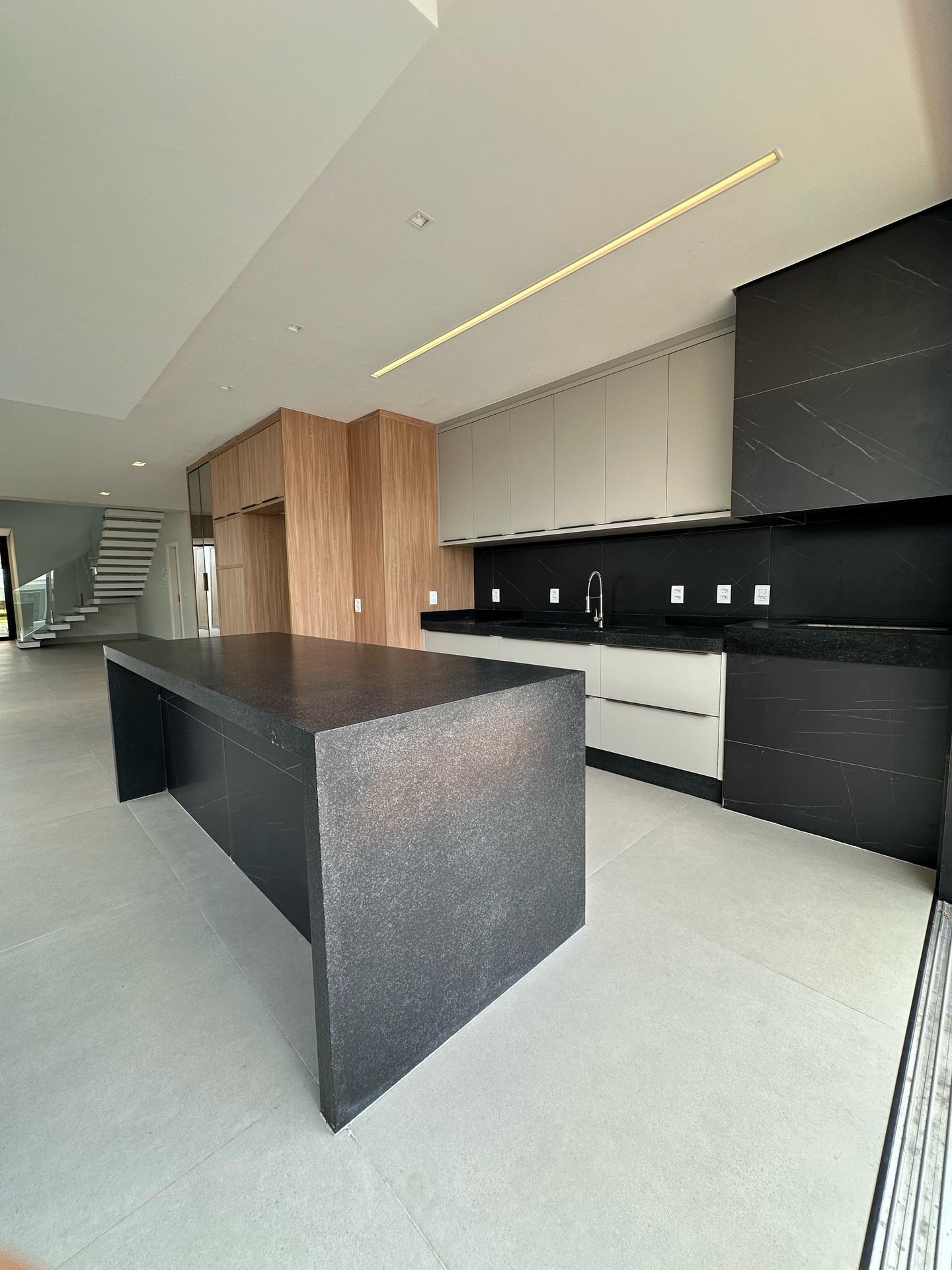 Casa à venda com 4 quartos, 274m² - Foto 17