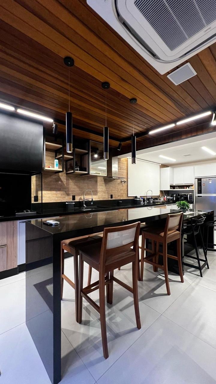 Casa de Condomínio à venda com 4 quartos, 275m² - Foto 5
