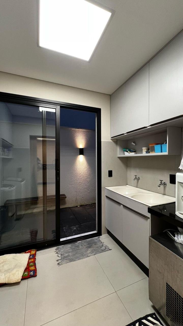 Casa de Condomínio à venda com 4 quartos, 275m² - Foto 9