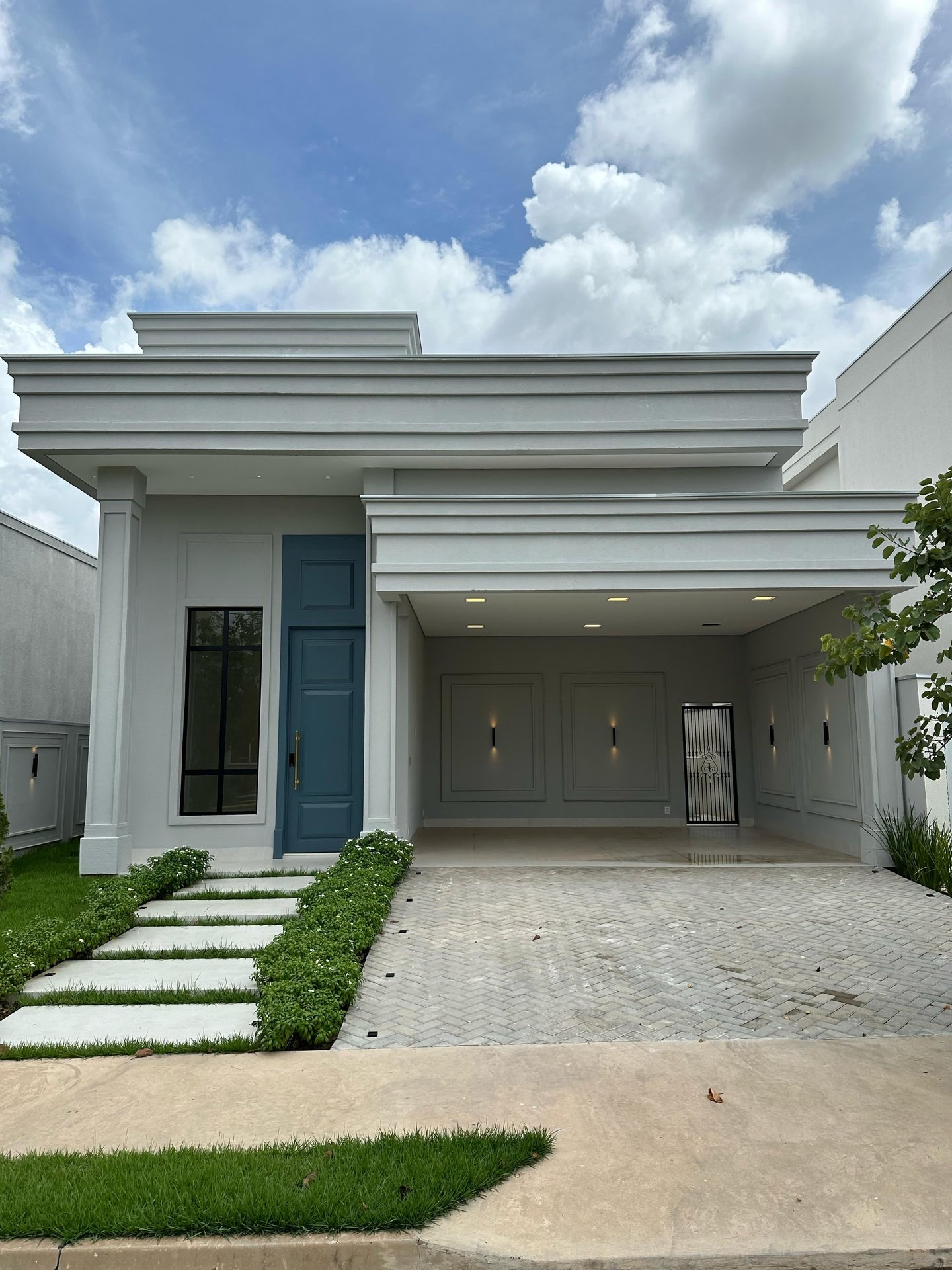 Casa de Condomínio à venda com 3 quartos, 172m² - Foto 1