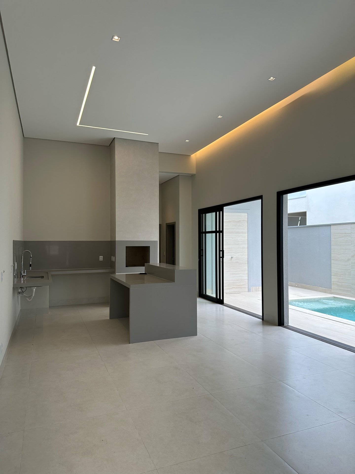 Casa de Condomínio à venda com 3 quartos, 172m² - Foto 3