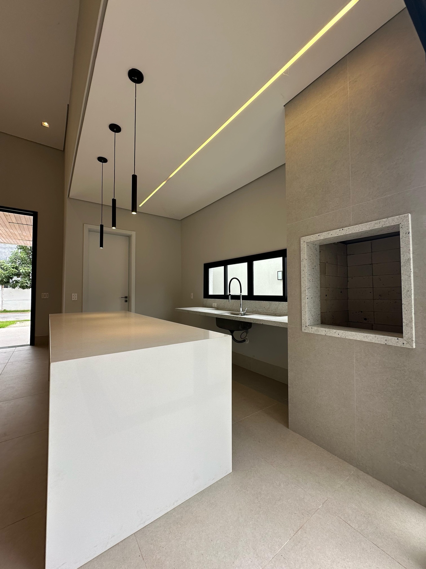 Casa de Condomínio à venda com 3 quartos, 175m² - Foto 2