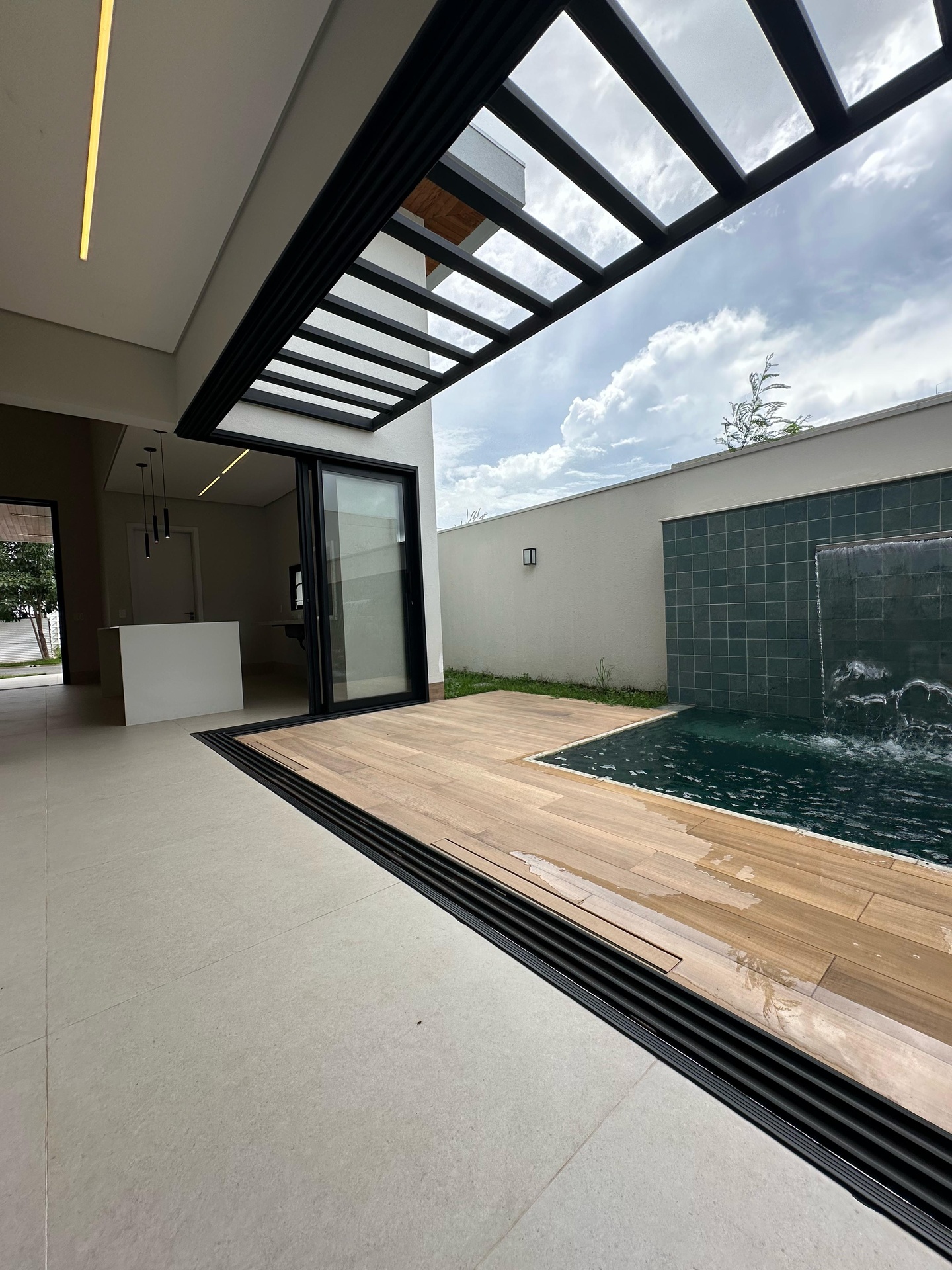 Casa de Condomínio à venda com 3 quartos, 175m² - Foto 9
