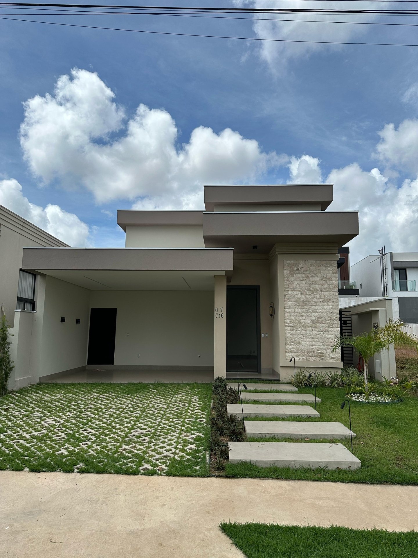 Casa de Condomínio à venda com 3 quartos, 170m² - Foto 1
