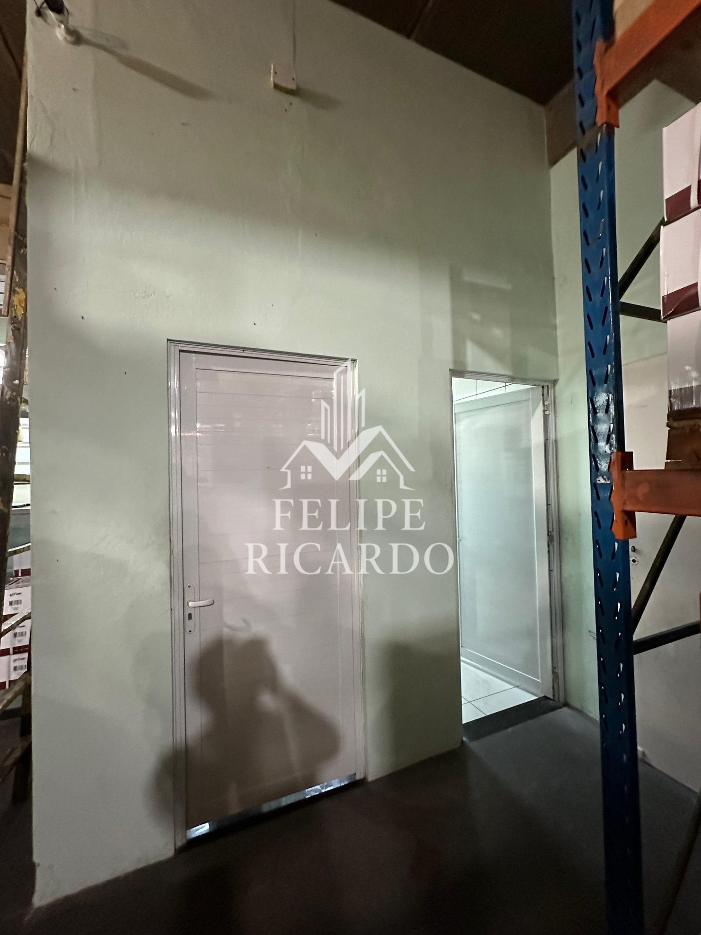 Depósito-Galpão-Armazém à venda, 380m² - Foto 8