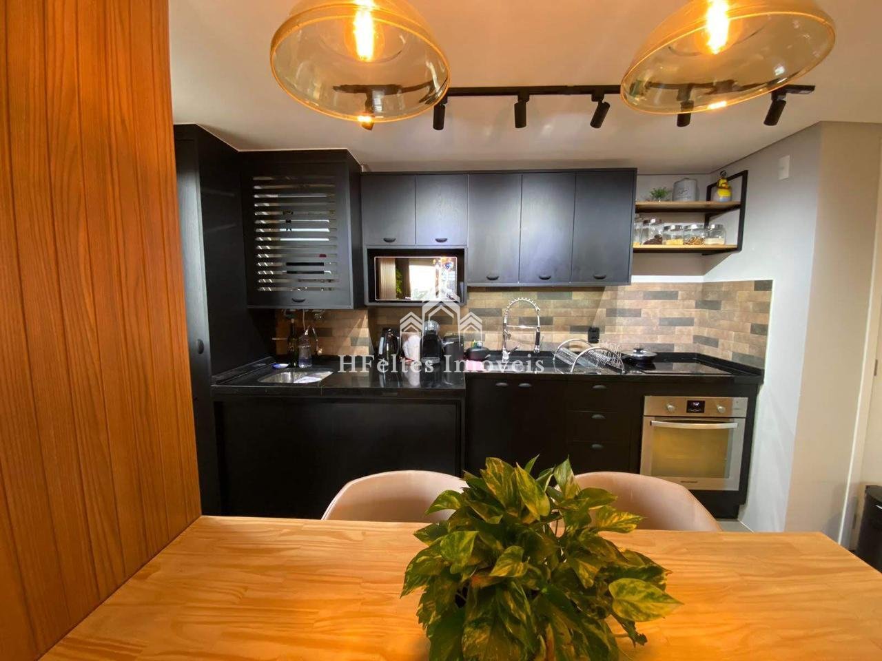 Apartamento à venda com 2 quartos, 82m² - Foto 1