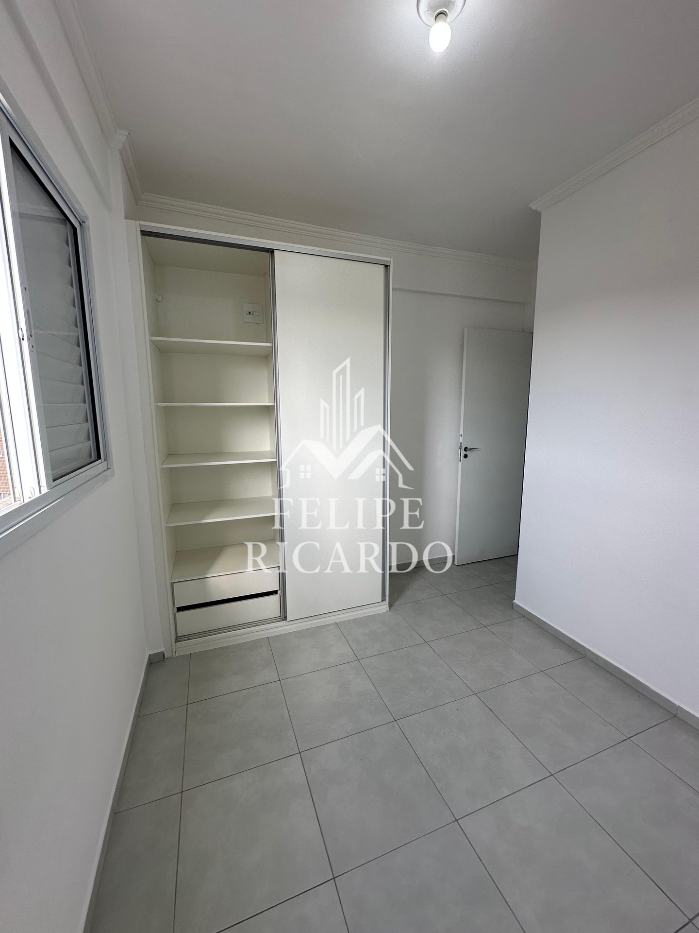 Apartamento para alugar com 2 quartos, 54m² - Foto 13