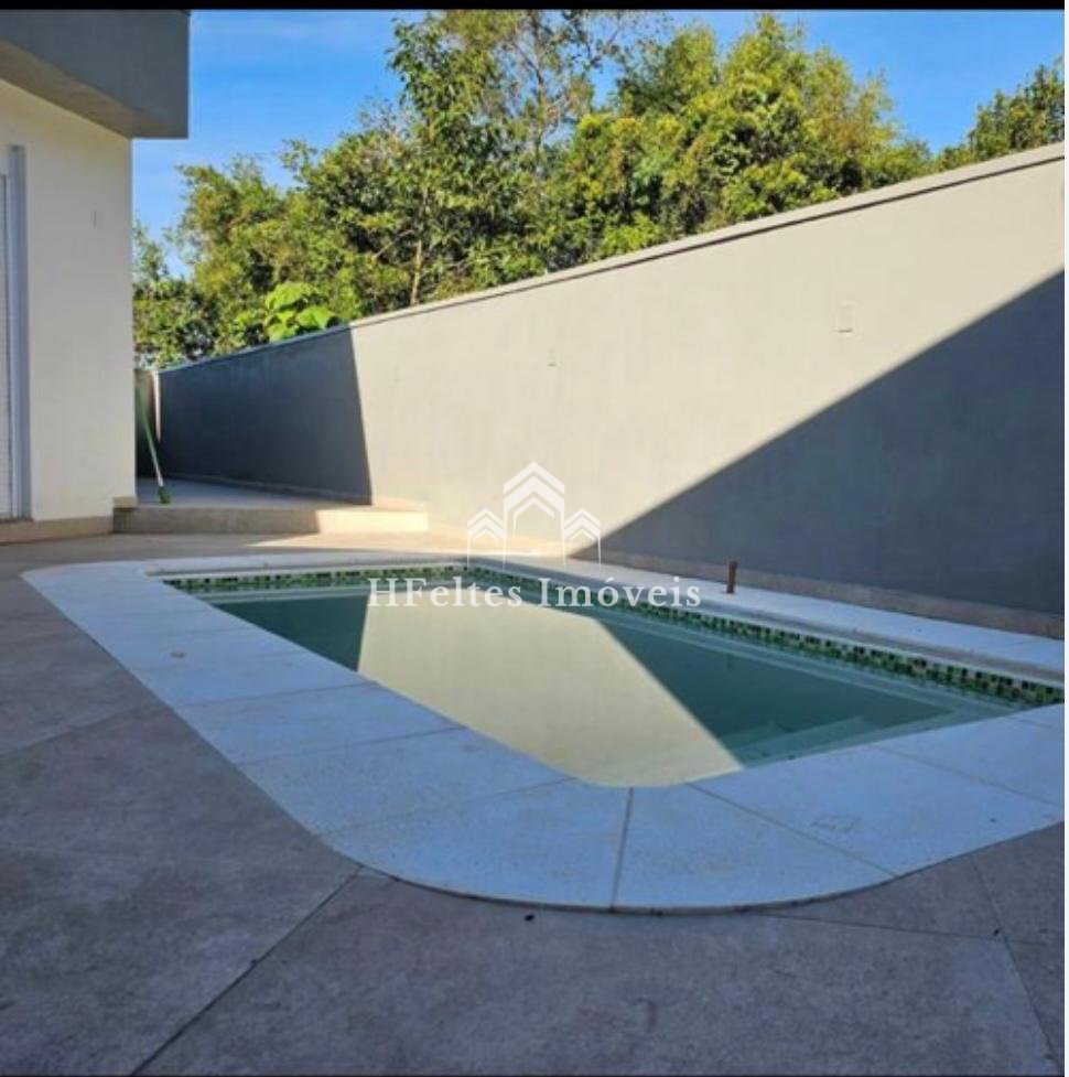 Casa à venda com 3 quartos, 383m² - Foto 2