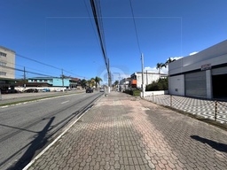 Galpão / Depósito / Armazém de 340m² no bairro Maracanã, em Praia Grande | Eu Corretor