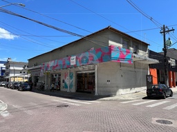 Loja / Salão / Ponto Comercial de 230m² no bairro Ocian, em Praia Grande | Eu Corretor