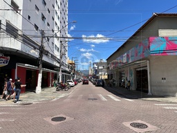 Loja / Salão / Ponto Comercial de 230m² no bairro Ocian, em Praia Grande | Eu Corretor