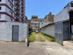 Lote/Terreno de no bairro Canto do Forte, em Praia Grande | Eu Corretor