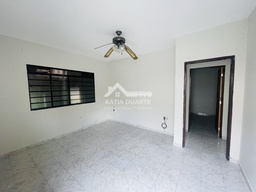Casa de 2 quartos, no bairro Parque São Domingos, em São José do Rio Pardo | Eu Corretor