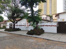 Casa de 4 quartos, 260m² no bairro Hipódromo, em Recife | Eu Corretor