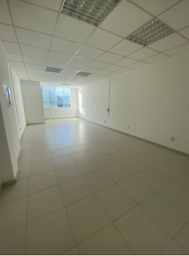 Sala Comercial de 45m² no bairro Centro, em Guabiruba | Eu Corretor