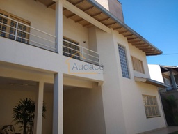 Casa de 3 quartos, no bairro Bandeirantes, em Londrina | Eu Corretor