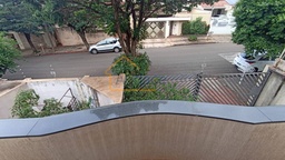 Casa de 3 quartos, no bairro Jardim Universitário, em Londrina | Eu Corretor