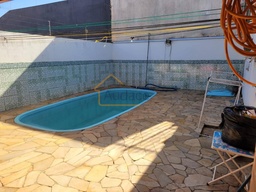 Casa de 3 quartos, no bairro Bairro Ernani Moura Lima, em Londrina | Eu Corretor