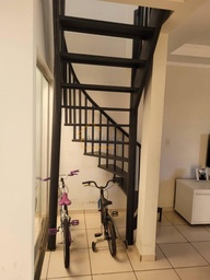 Casa de 3 quartos, no bairro Bairro Ernani Moura Lima, em Londrina | Eu Corretor