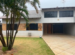Casa de 4 quartos, no bairro vila martins, em Ibiporã | Eu Corretor
