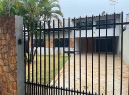 Casa de 4 quartos, no bairro vila martins, em Ibiporã | Eu Corretor