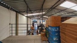 Galpão / Depósito / Armazém de 900m² no bairro Taboão, em São Bernardo do Campo | Eu Corretor