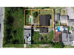 Lote/Terreno de 720m² no bairro BALNEARIO COROADOS, em Guaratuba | Eu Corretor