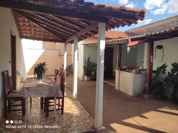 Casa de 3 quartos, no bairro Centro, em General Salgado | Eu Corretor