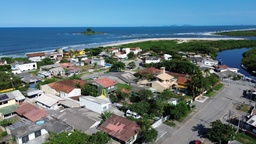 Sobrado de 4 quartos, 158m² no bairro Barra do Saí, em Guaratuba | Eu Corretor
