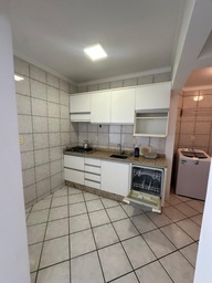 Apartamento de 2 quartos, no bairro MEIA PRAIA, em Itapema | Eu Corretor