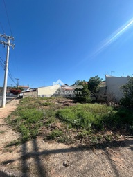 Lote/Terreno no bairro Vila Verde, em São José do Rio Pardo | Eu Corretor