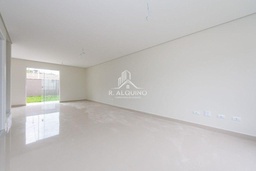 Sobrado de 3 quartos, 106m² no bairro Campo Comprido, em Curitiba | Eu Corretor