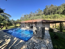 Chácara de 4 quartos, 21m² no bairro Barnabés , em Juquitiba | Eu Corretor