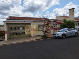 Casa de 4 quartos, no bairro Parque São Pedro, em Tupã | Eu Corretor