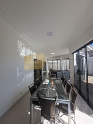 Casa de 337m² no bairro Parque Universitário, em Tupã | Eu Corretor