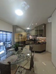 Casa de 337m² no bairro Parque Universitário, em Tupã | Eu Corretor