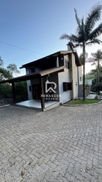 Casa de 5 quartos, 420m² no bairro Vila Nova, em Porto Alegre | Eu Corretor