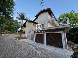Casa de 5 quartos, 420m² no bairro Vila Nova, em Porto Alegre | Eu Corretor
