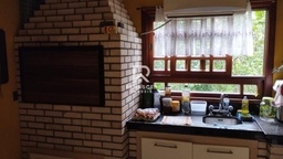 Casa de 5 quartos, 420m² no bairro Vila Nova, em Porto Alegre | Eu Corretor